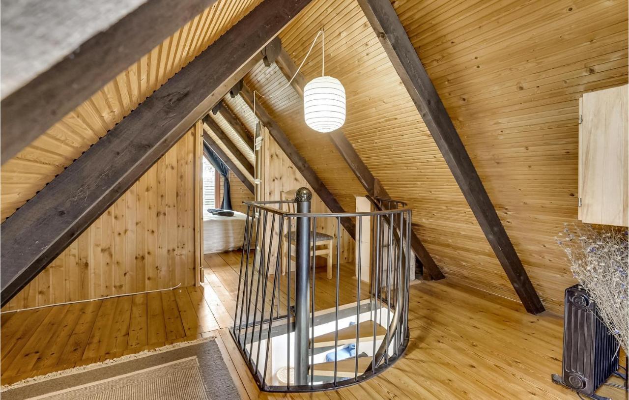 Amazing Home In Logstrup With Kitchen Bagian luar foto