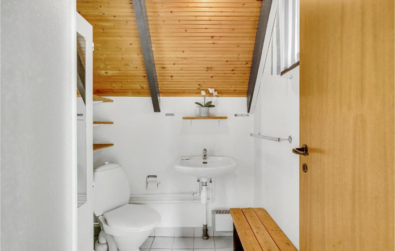 Amazing Home In Logstrup With Kitchen Bagian luar foto